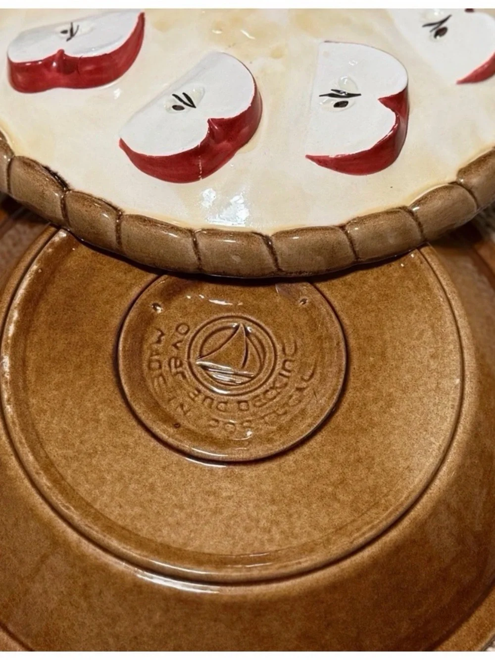 Ceramic Apple Pie Serving Dish with Red Apple Accents